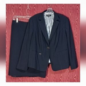 EMILY 2 Piece Very Dark Blue Long Sleeve Button Collared Skirt Suit Women's 14W